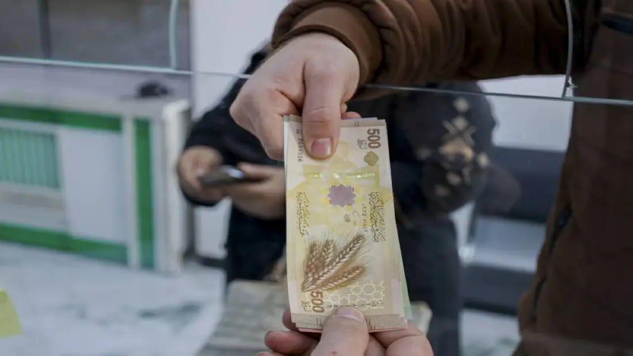 سعر الدولار يتراجع في سوريا اليوم 9 يونيو وسط انخفاض الليرة